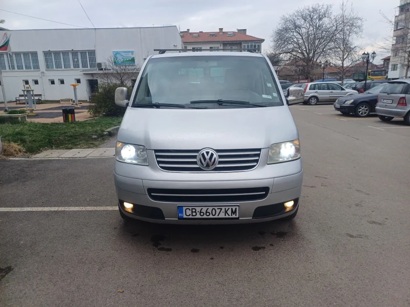 VW Caravelle, снимка 2 - Бусове и автобуси - 49534893