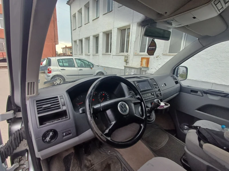 VW Caravelle, снимка 8 - Бусове и автобуси - 49534893