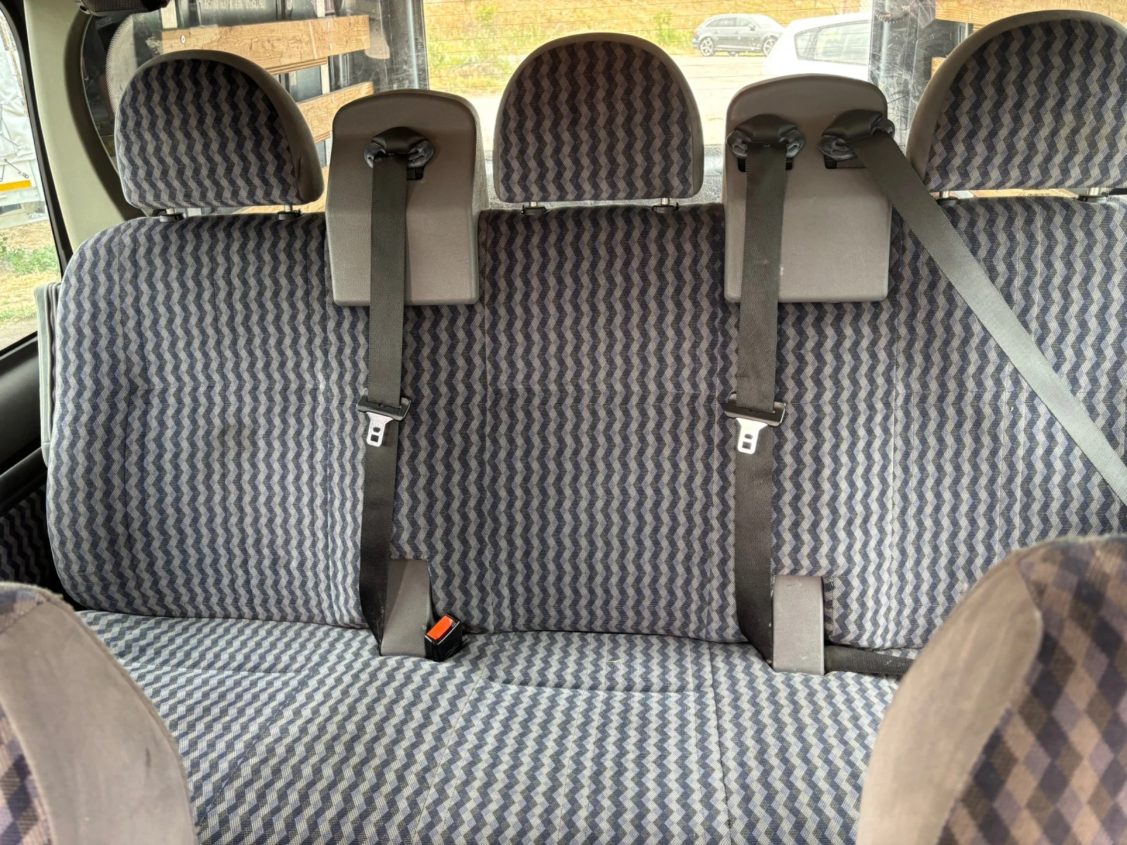 Ford Transit 2.0 тди 6местен - изображение 10