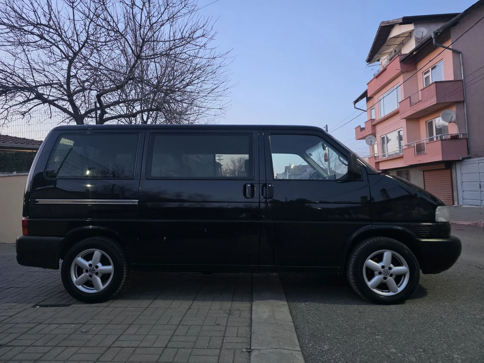 VW Transporter 2, 5TDI.8+ 1.KLIMATIK - изображение 4