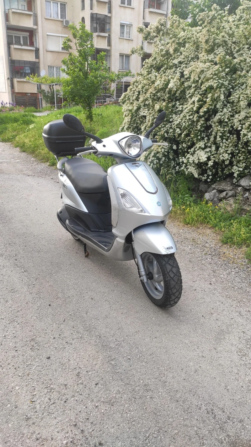Piaggio Fly 125, снимка 8 - Мотоциклети и мототехника - 52325941