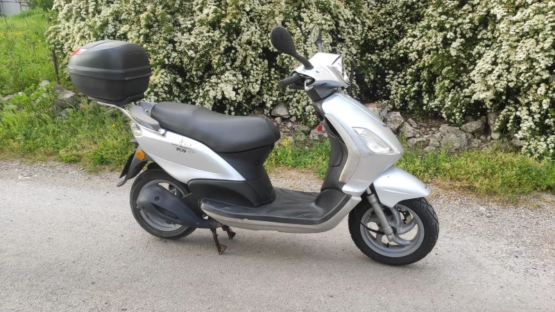 Piaggio Fly 125, снимка 4 - Мотоциклети и мототехника - 52325941