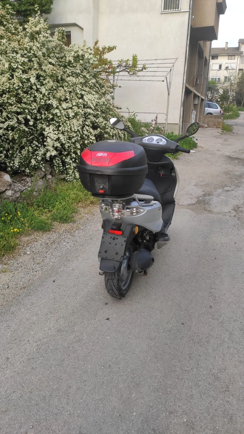 Piaggio Fly 125, снимка 5 - Мотоциклети и мототехника - 52325941