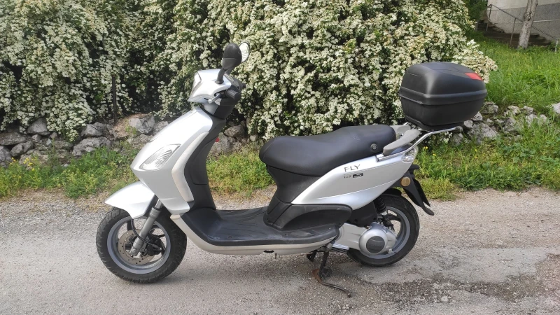 Piaggio Fly 125, снимка 3 - Мотоциклети и мототехника - 52325941