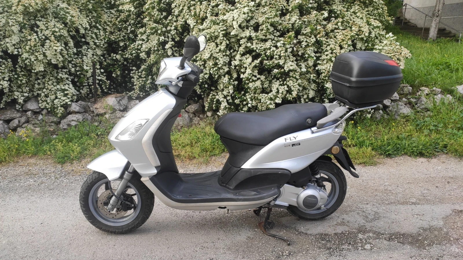 Piaggio Fly 125 - изображение 3
