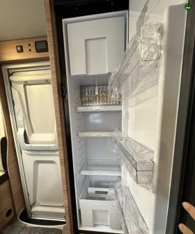 Кемпер Weinsberg 650MF, снимка 8