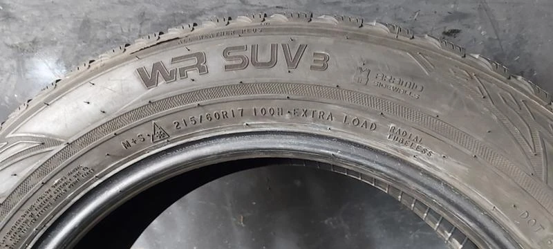 Гуми Зимни 215/60R17, снимка 5 - Гуми и джанти - 35124671