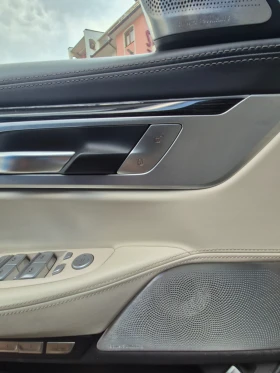BMW 740 740d Xdrive LongBowers & Wilkins Diamond Surround , снимка 12