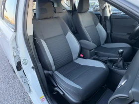 Toyota Auris 1.6-D4D-141000км., снимка 12