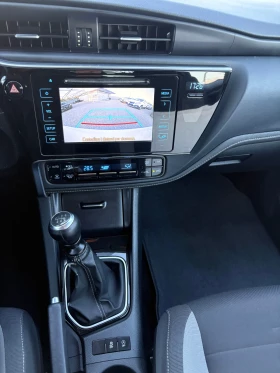 Toyota Auris 1.6-D4D-141000км., снимка 16