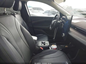 Ford Mustang Mach-E Premium, снимка 5