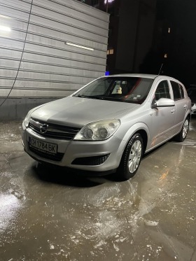 Opel Astra 1.4, снимка 1 - Автомобили и джипове - 45685242