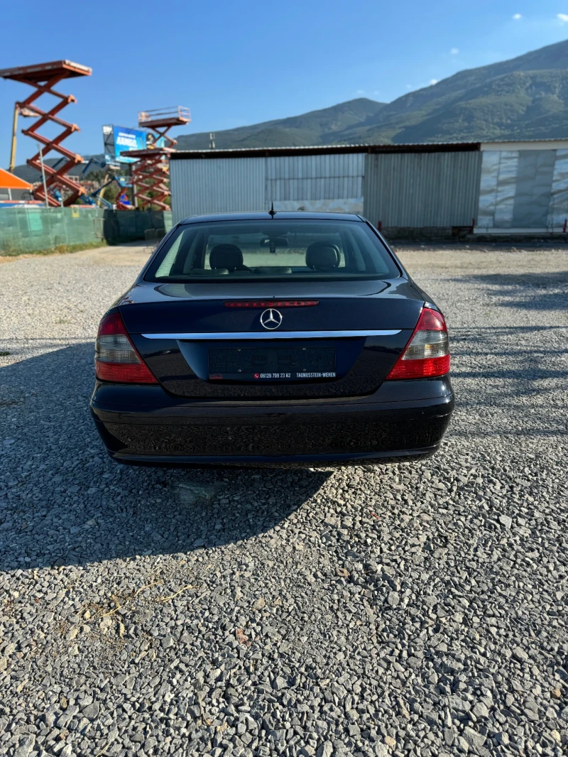 Mercedes-Benz E 280, снимка 4 - Автомобили и джипове - 47111801