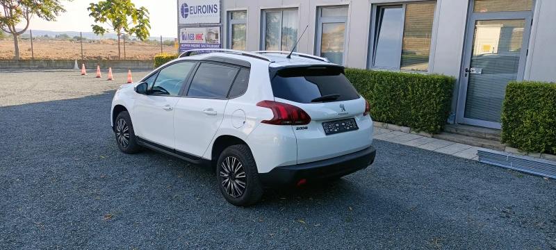 Peugeot 2008 1.2vti 52000km, снимка 4 - Автомобили и джипове - 47314238