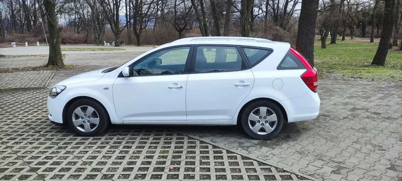 Kia Ceed 1.4i 16v 90к.с., снимка 5 - Автомобили и джипове - 47976622