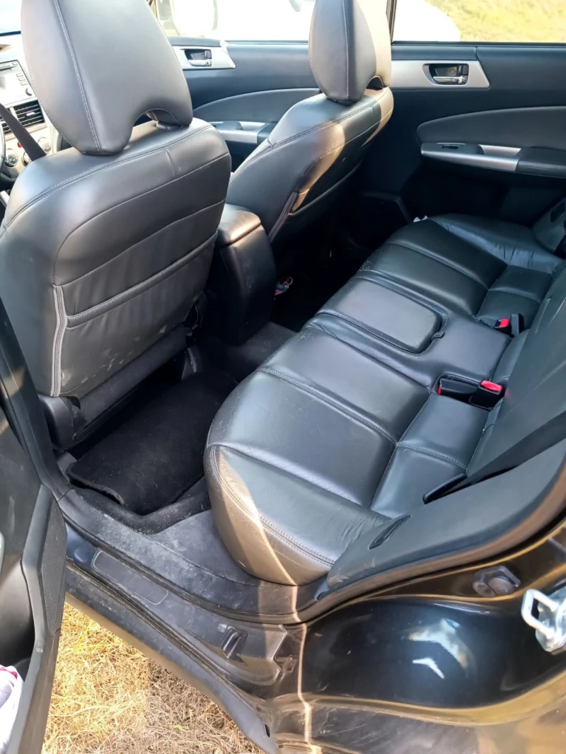 Subaru Forester, снимка 6 - Автомобили и джипове - 52846715