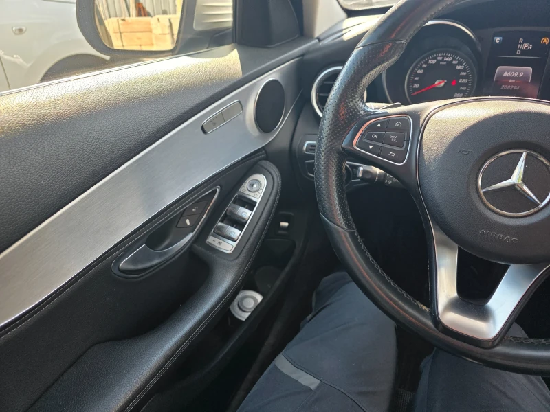 Mercedes-Benz C 220, снимка 7 - Автомобили и джипове - 52331082