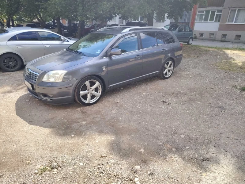 Toyota Avensis, снимка 3 - Автомобили и джипове - 52395436