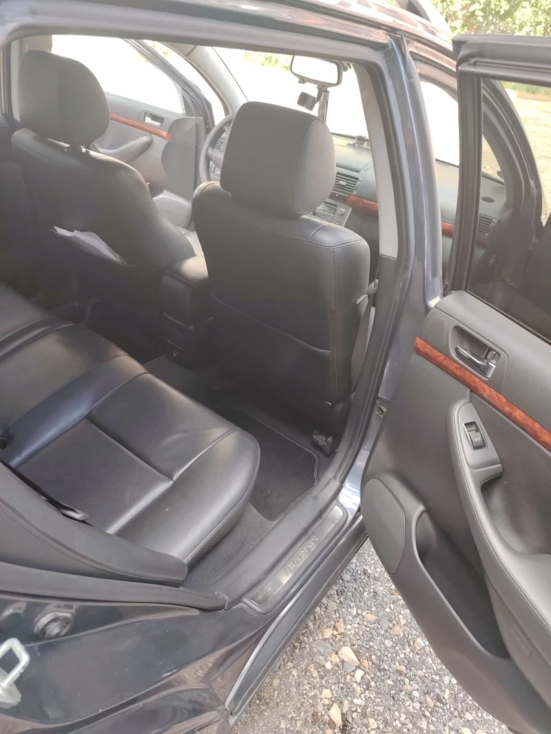 Toyota Avensis, снимка 6 - Автомобили и джипове - 52395436