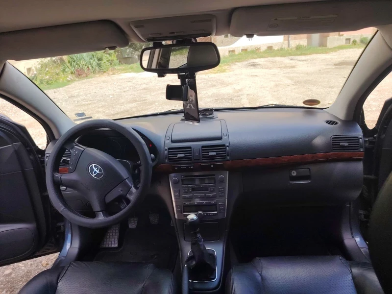 Toyota Avensis, снимка 7 - Автомобили и джипове - 52395436