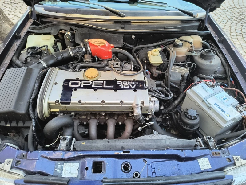 Opel Astra GSi 2.0 16v C20XE face, снимка 14 - Автомобили и джипове - 52294331