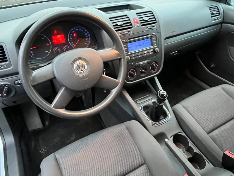 VW Golf 1.9TDI 90кс, снимка 8 - Автомобили и джипове - 52594621