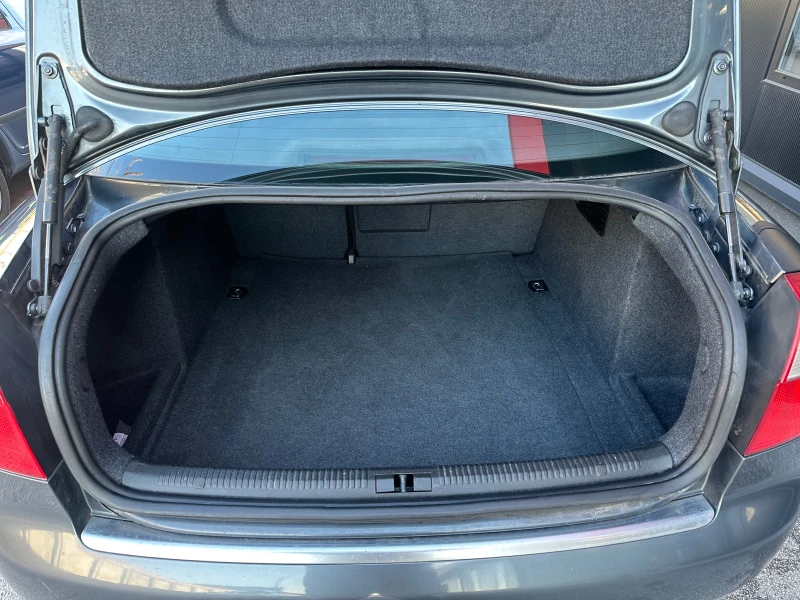 Audi A4 1, 9 tdi 101kc, снимка 17 - Автомобили и джипове - 53498274