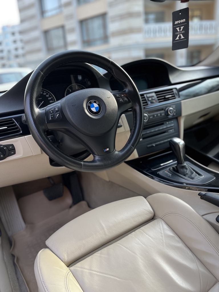 BMW 320, снимка 4 - Автомобили и джипове - 45327138