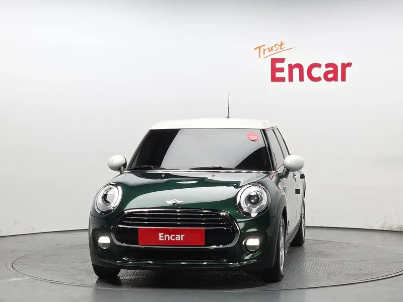 Mini Cooper 5-Door Basic Model 3Rd Generation, снимка 3 - Автомобили и джипове - 56576312