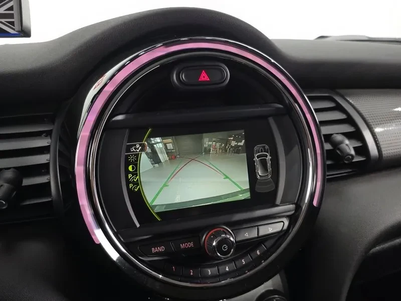 Mini Cooper 5-Door Basic Model 3Rd Generation, снимка 16 - Автомобили и джипове - 56576312