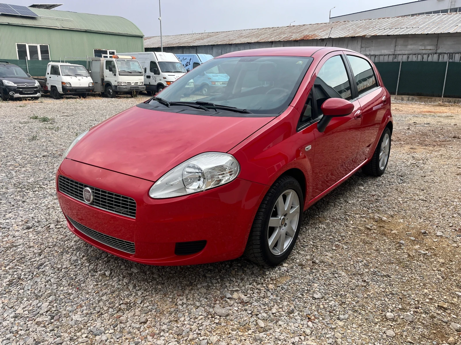 Fiat Punto 1.3M-JET 146 хил км - изображение 2