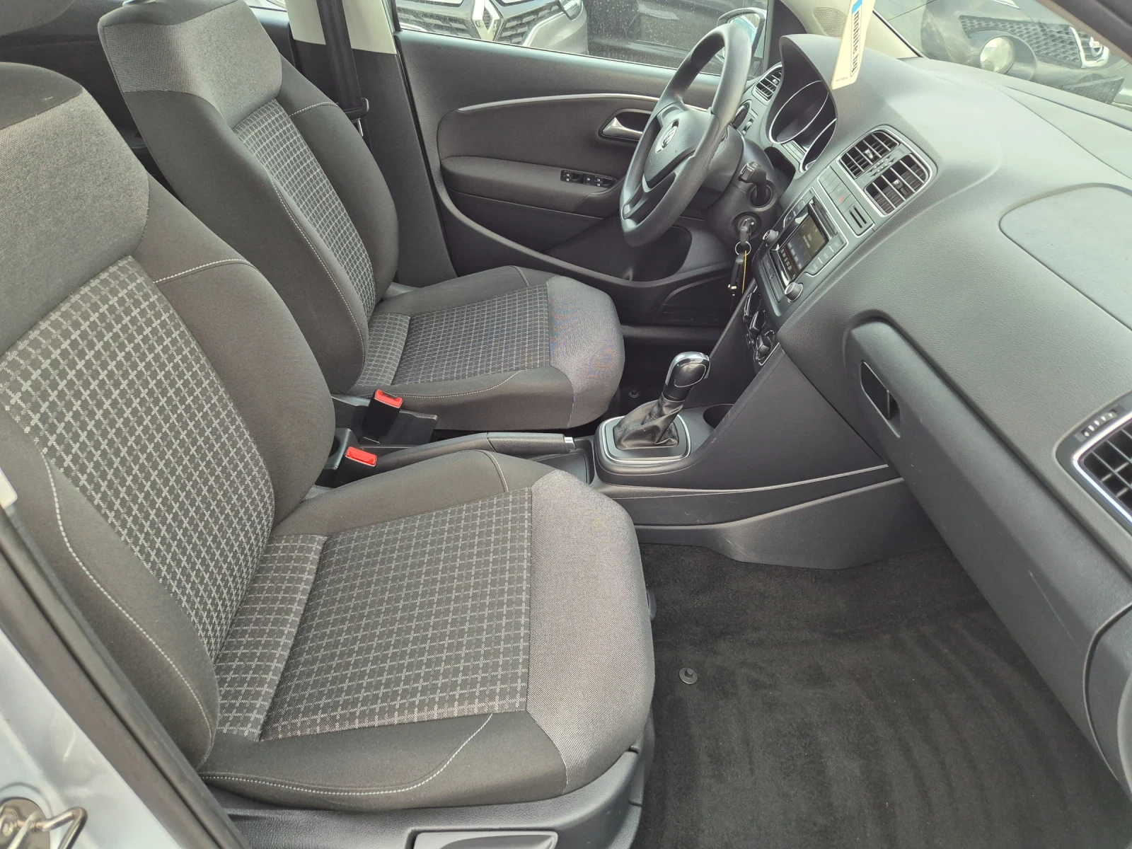 VW Polo 1.4 TDI e6 | Mobile.bg — изображение 12