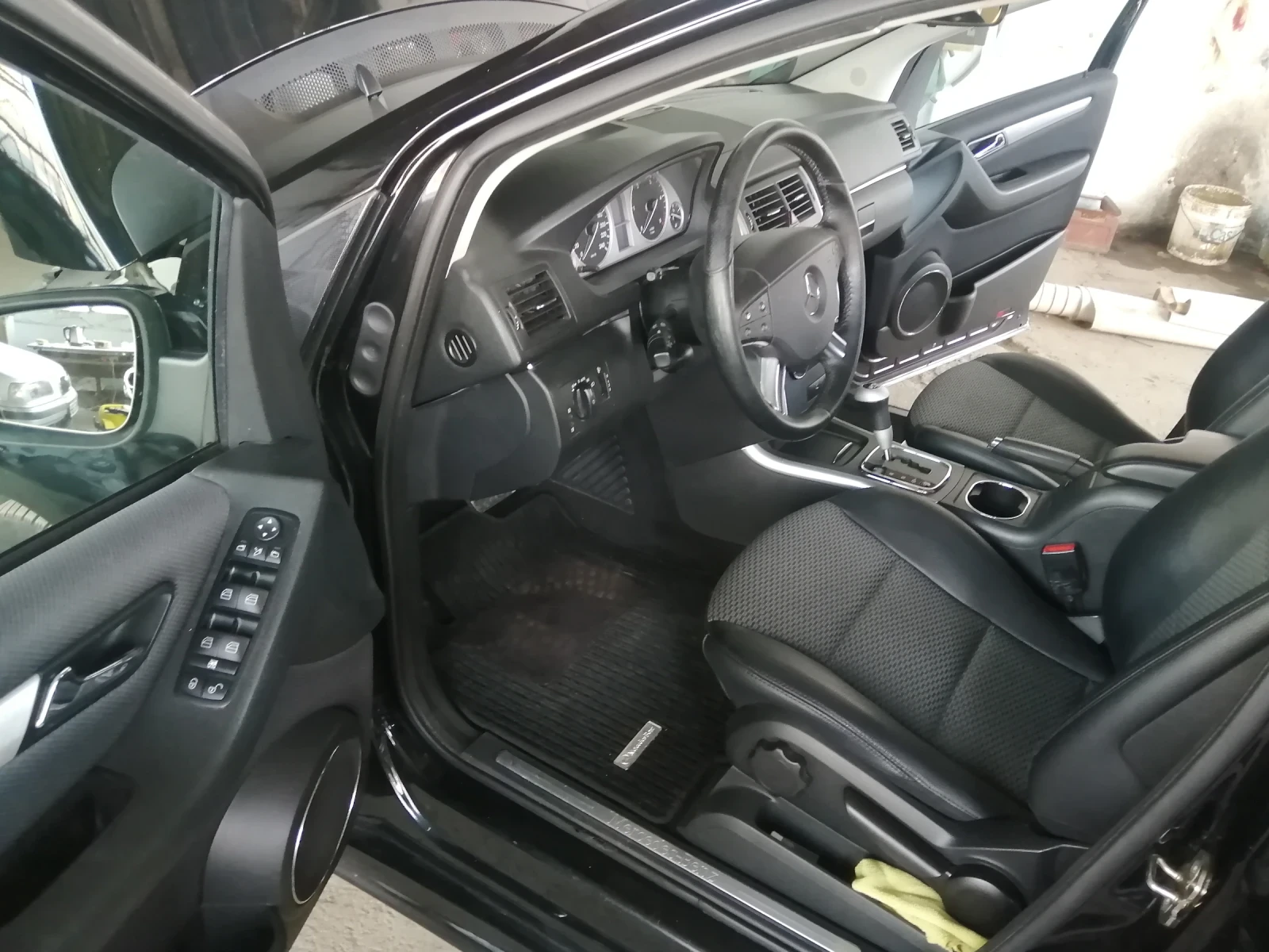 Mercedes-Benz B 200 CDI AUTOMATIC - изображение 8