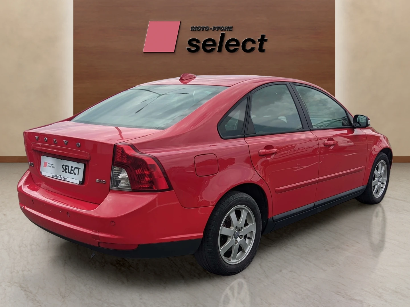 Volvo S40 2.0 - изображение 4