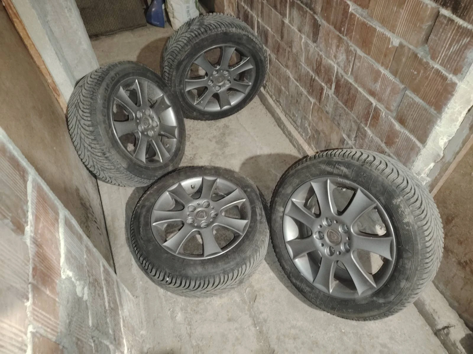 Toyota Avensis  - изображение 8