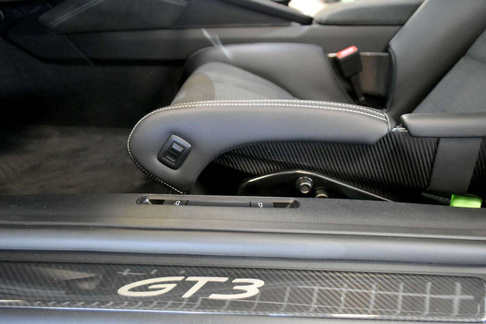 Porsche 911 GT 3 - изображение 9