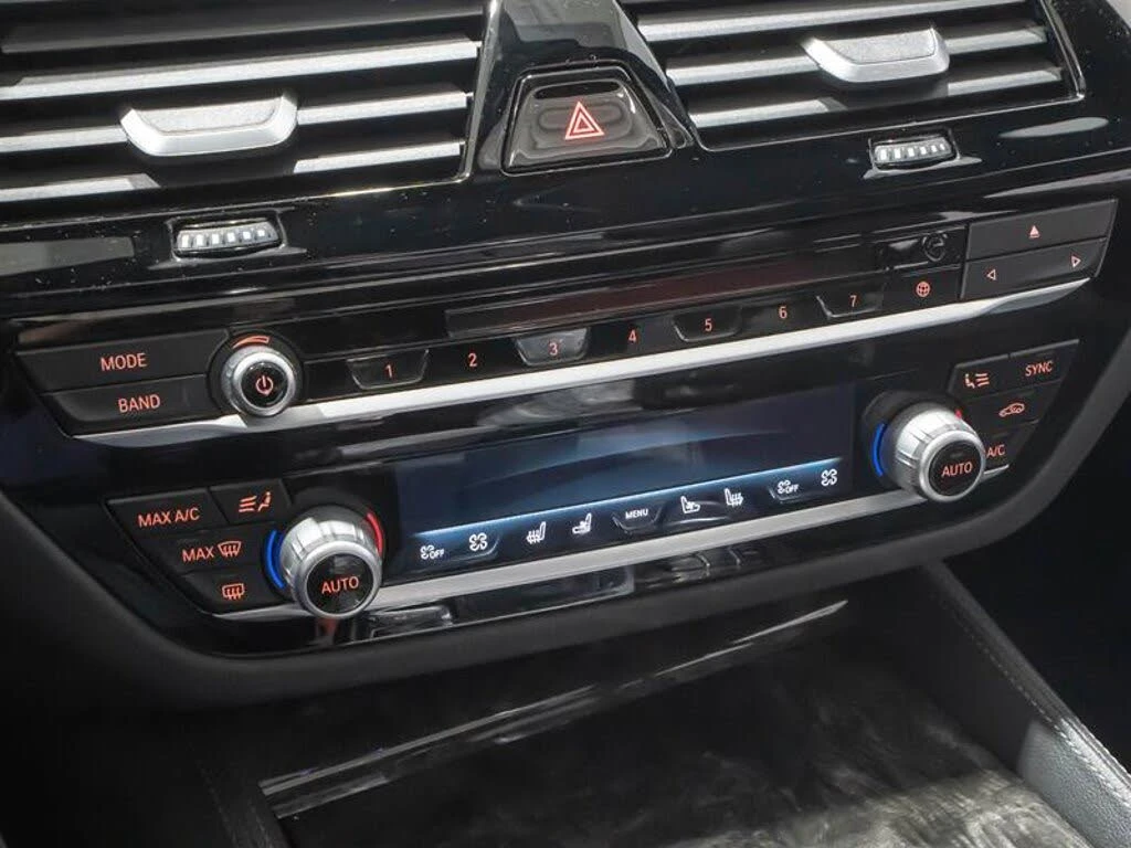 BMW 540 M-PACK| B58| HEAD-UP| AMBIENT| HARMAN| 8ZF, снимка 13 - Автомобили и джипове - 53737548