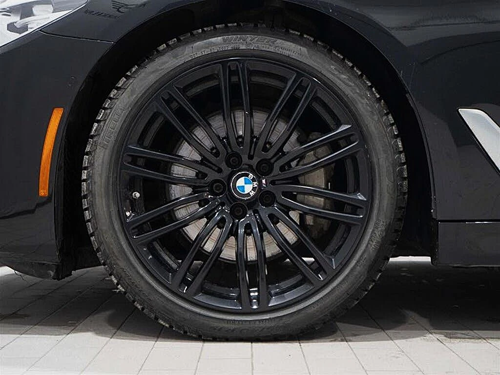 BMW 540 M-PACK| B58| HEAD-UP| AMBIENT| HARMAN| 8ZF, снимка 6 - Автомобили и джипове - 53737548