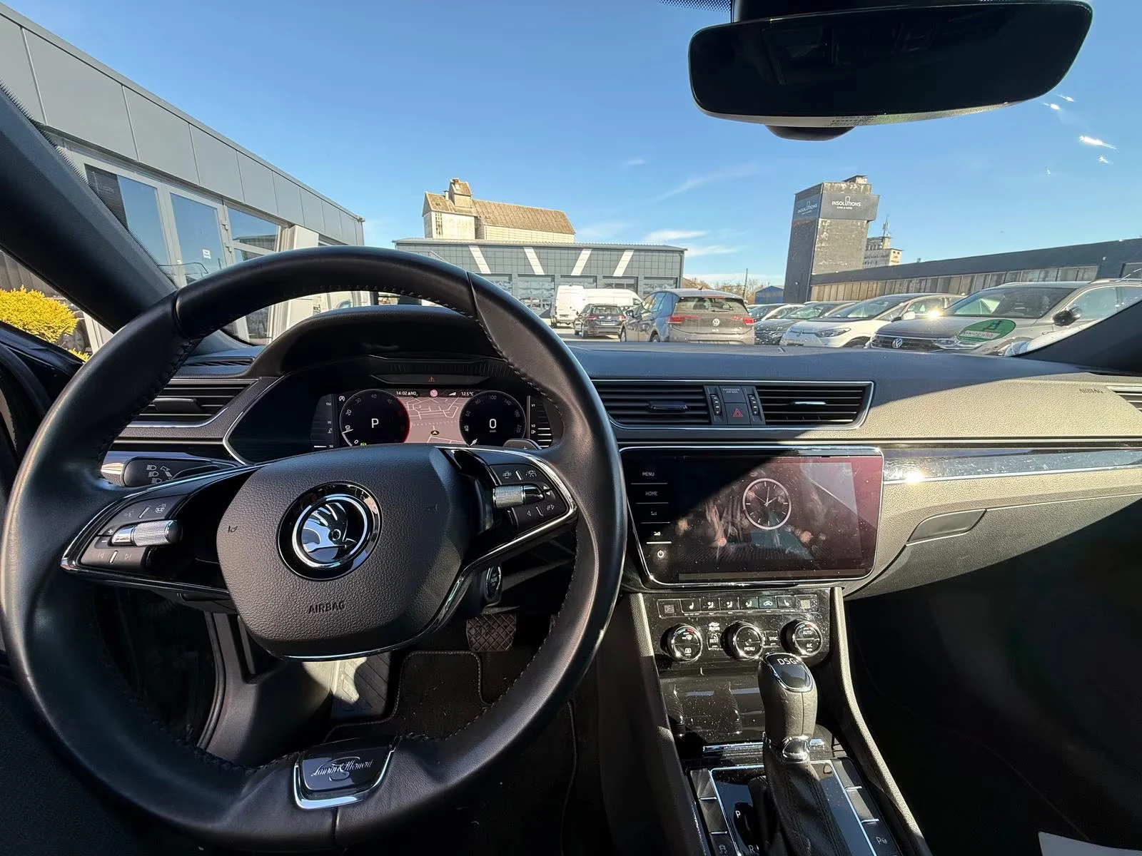 Skoda Superb 2.0TDI/200HP/L&K/PANO/MEMO/CAM/CANTON/173q, снимка 8 - Автомобили и джипове - 54229185