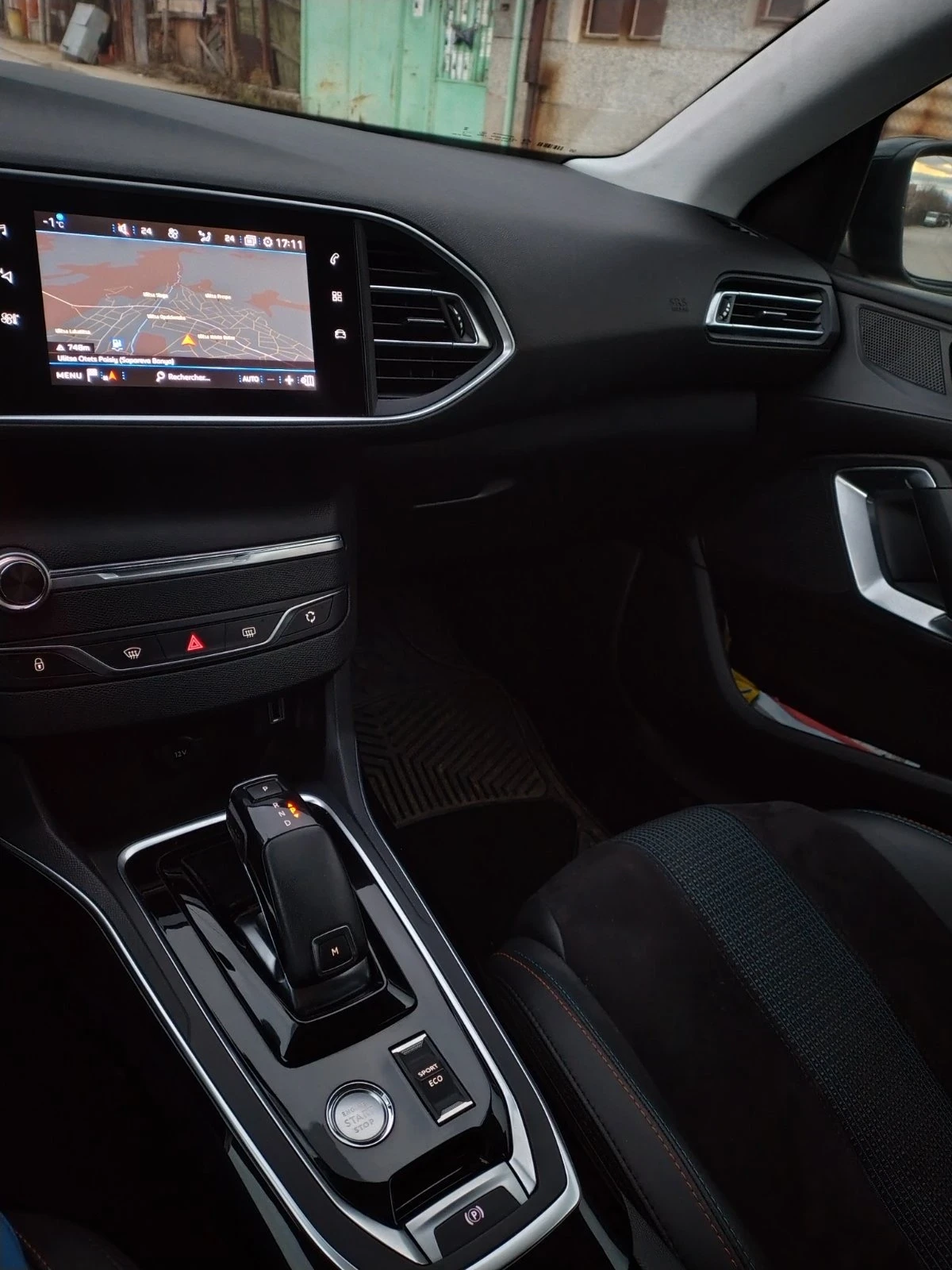 Peugeot 308 BLUE HDI, снимка 11 - Автомобили и джипове - 54386816
