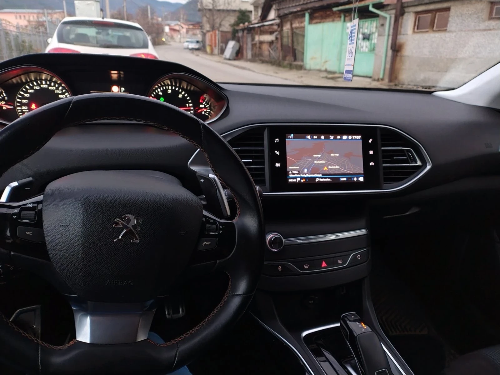 Peugeot 308 BLUE HDI, снимка 10 - Автомобили и джипове - 54386816