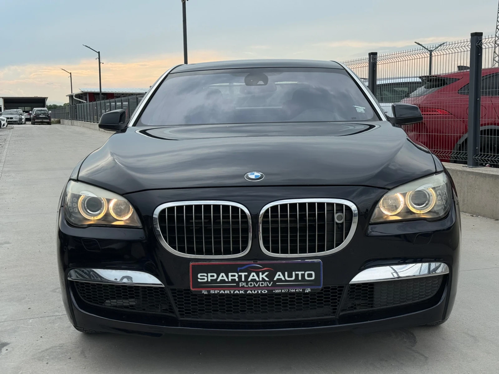 BMW 750 i* 2013г* LONG* 188.000KM* Топ Състояние* FULL MAX, снимка 2 - Автомобили и джипове - 54875369