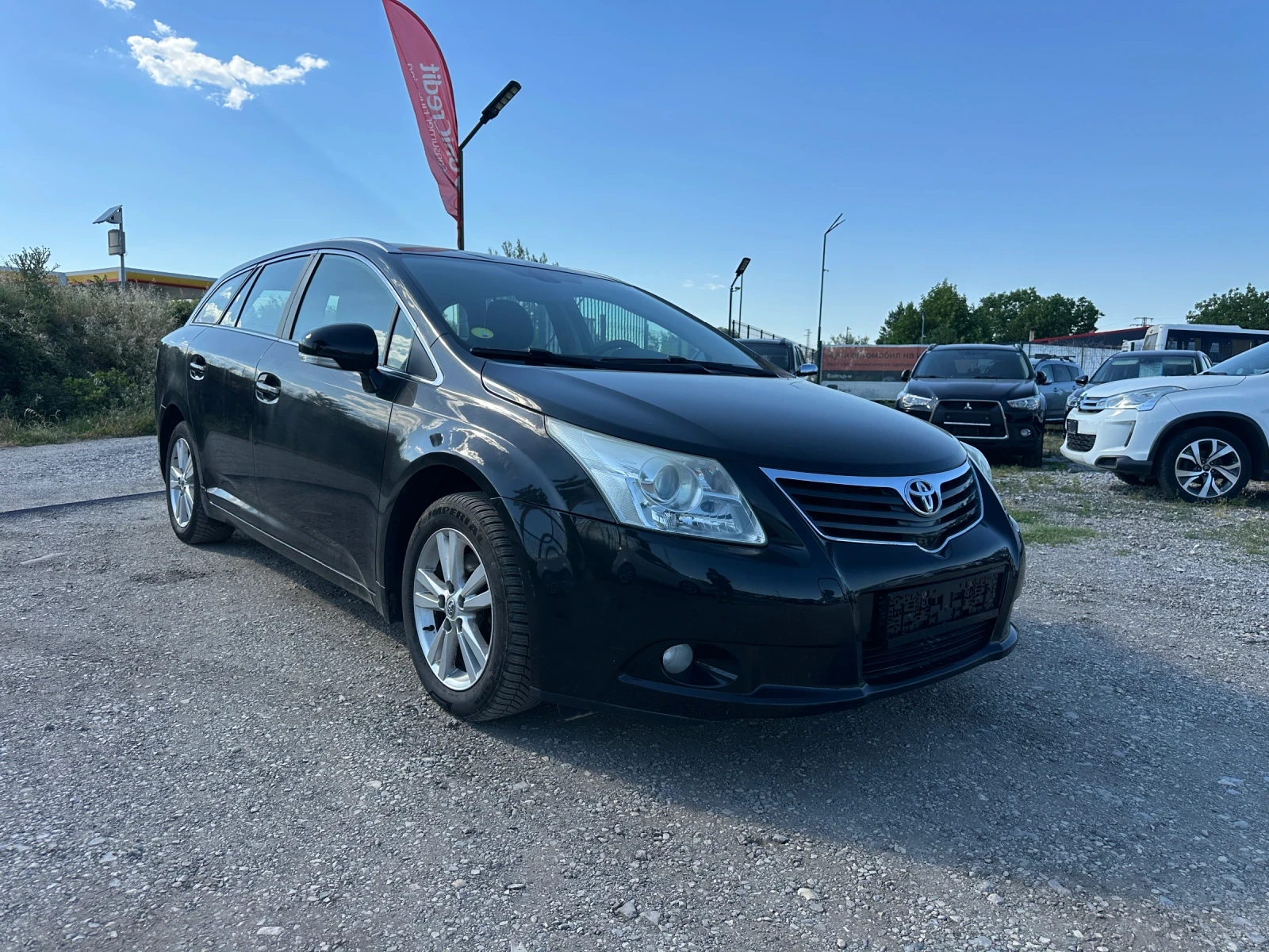 Toyota Avensis 1.8-VVTI-ЕДИН-СОБСТВЕНИК-1Г-Гаранция!, снимка 7 - Автомобили и джипове - 54921832