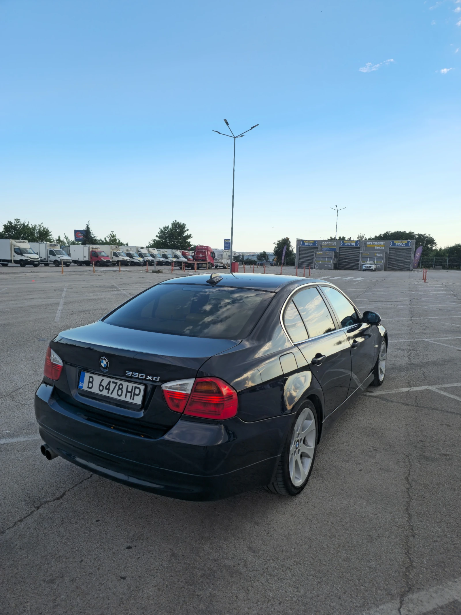 BMW 330 330xd 4x4 Individual, снимка 3 - Автомобили и джипове - 55264225