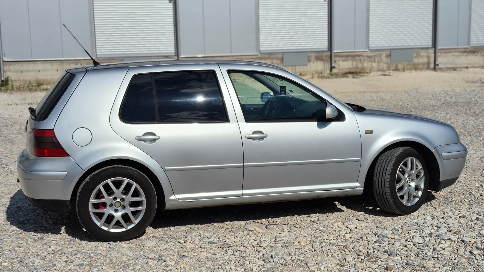VW Golf 1.6 Газ/Клима 105 * * * , снимка 5 - Автомобили и джипове - 55395652