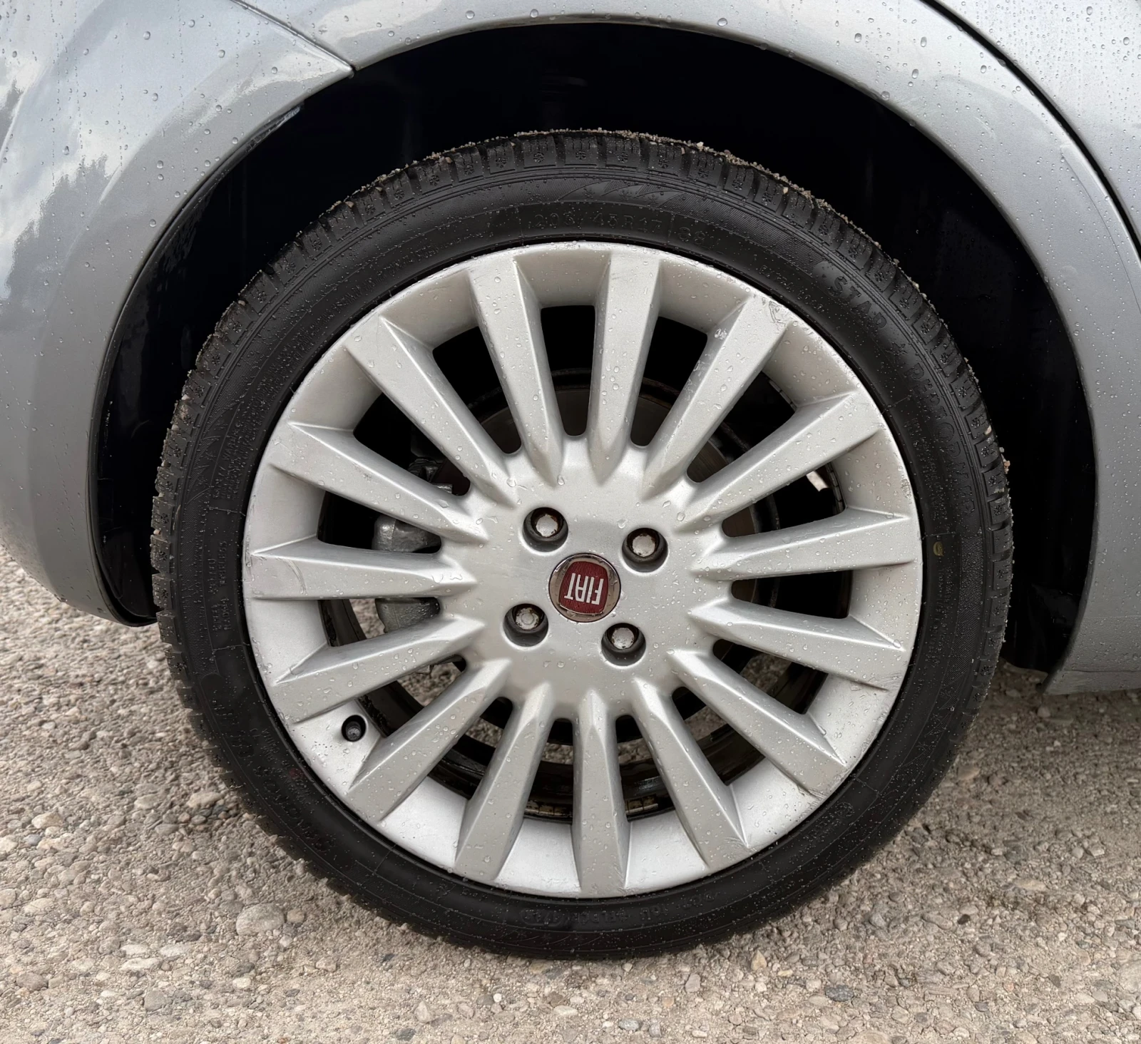 Fiat Punto 1.4 T-jet 120kc, снимка 16 - Автомобили и джипове - 55438520