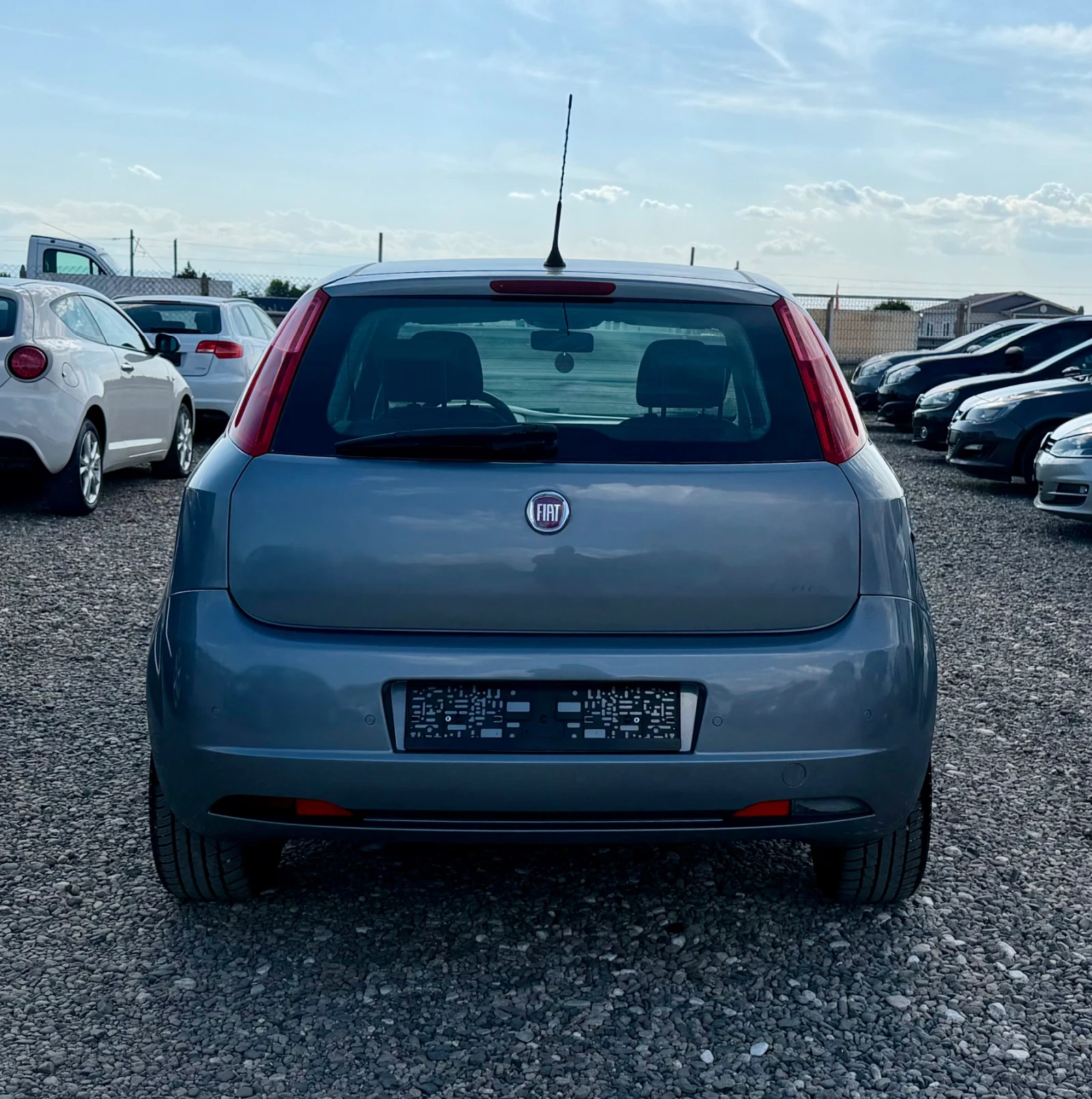 Fiat Punto 1.4 T-jet 120kc, снимка 5 - Автомобили и джипове - 55438520