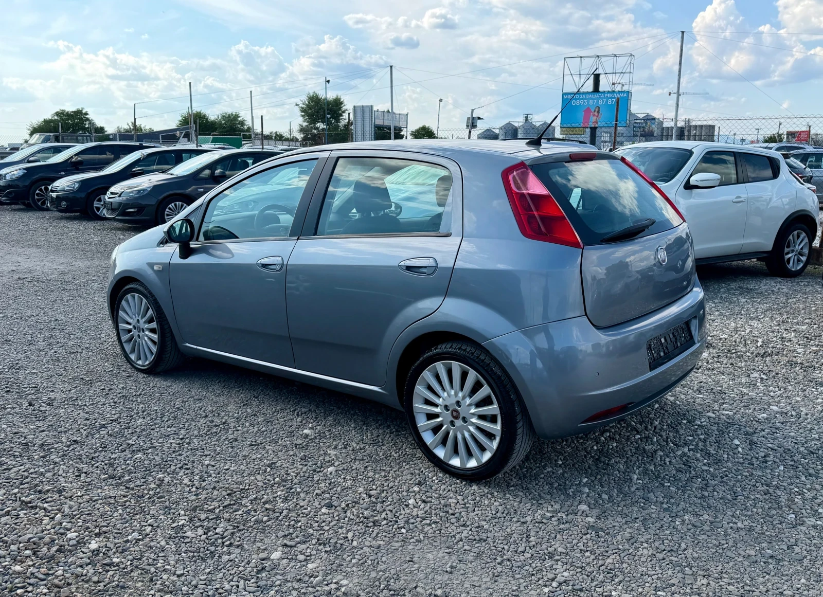 Fiat Punto 1.4 T-jet 120kc, снимка 6 - Автомобили и джипове - 55438520