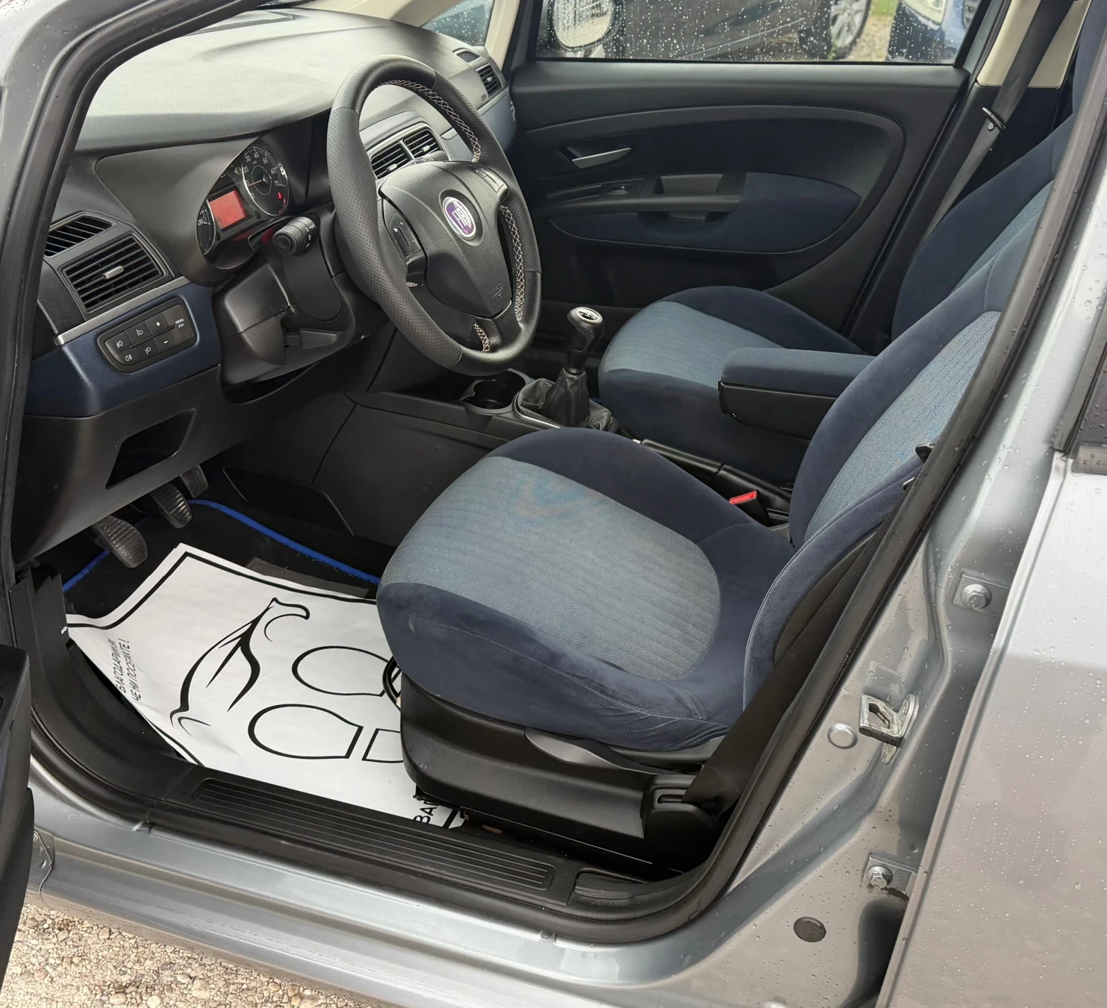 Fiat Punto 1.4 T-jet 120kc, снимка 11 - Автомобили и джипове - 55438520