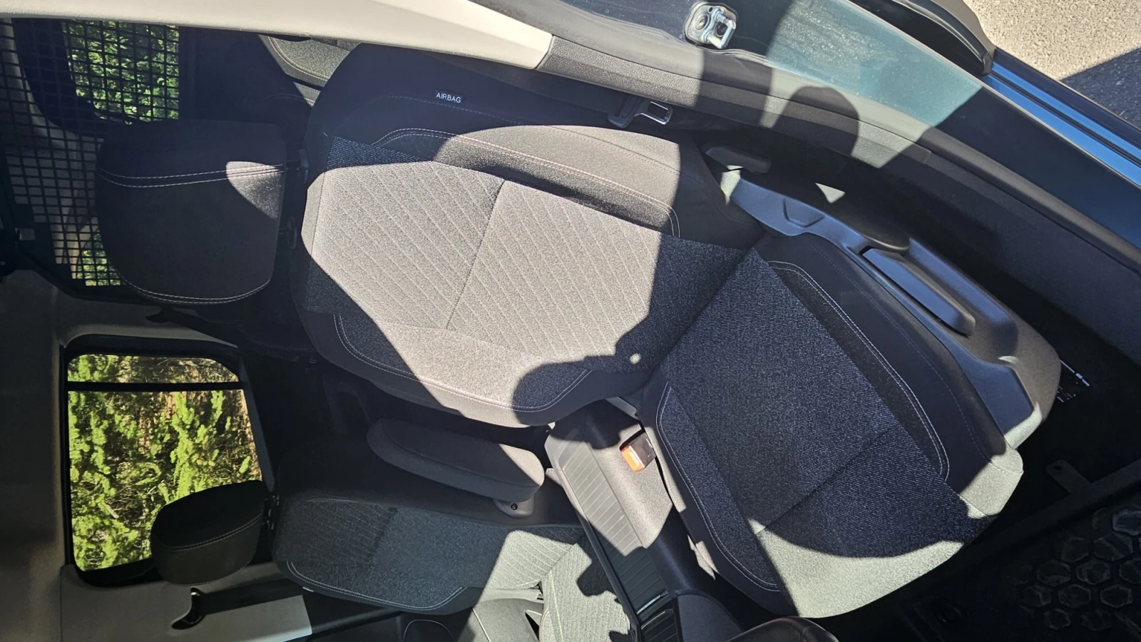 Peugeot Rifter, снимка 10 - Автомобили и джипове - 55743157